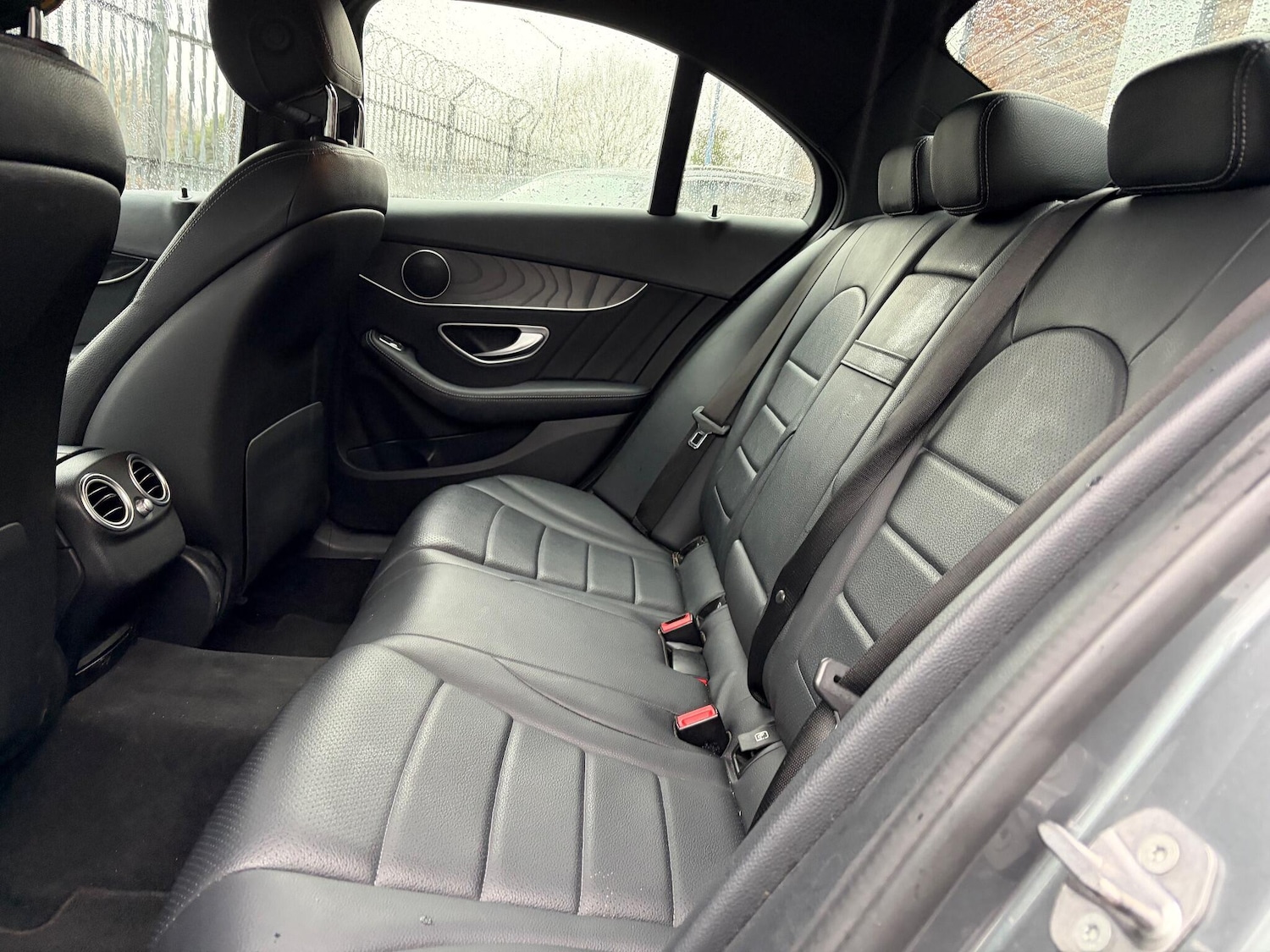 Used Mercedes-Benz C Class 2018 for sale - 77215734: Photo 15