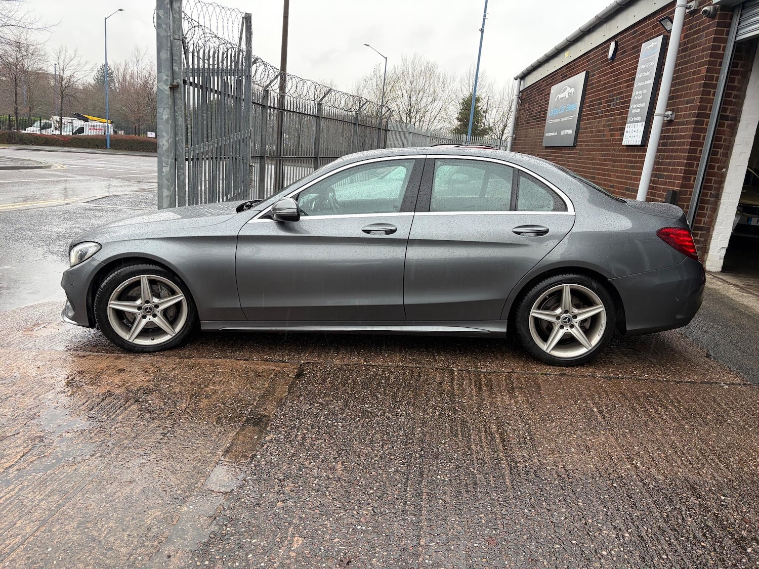 Used Mercedes-Benz C Class 2018 for sale - 77215734: Photo 4