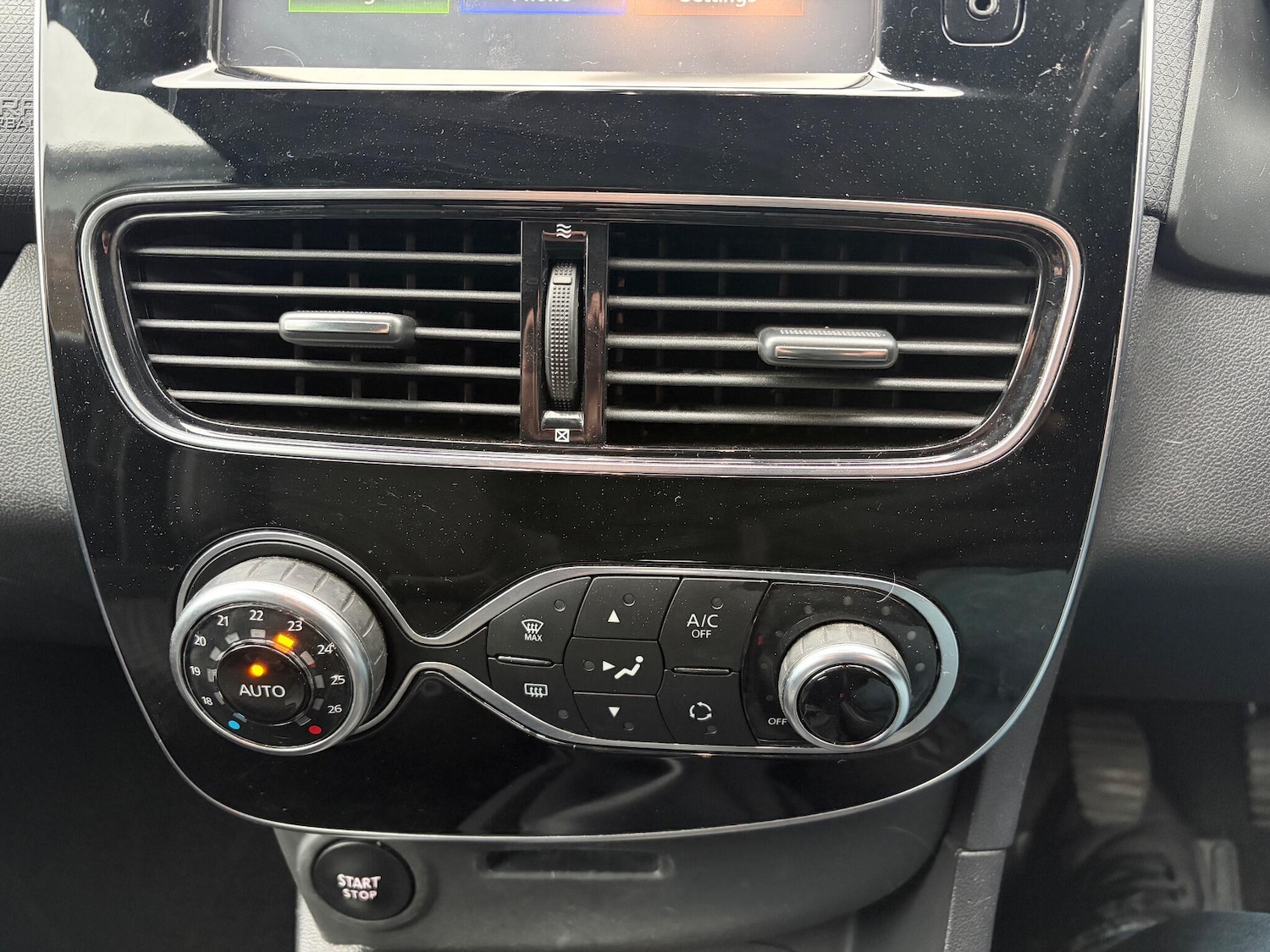 Used Renault Clio 2018 for sale - 77611528: Photo 24