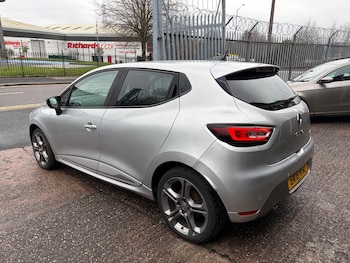 Used Renault Clio 2018 for sale - 77611528: Photo