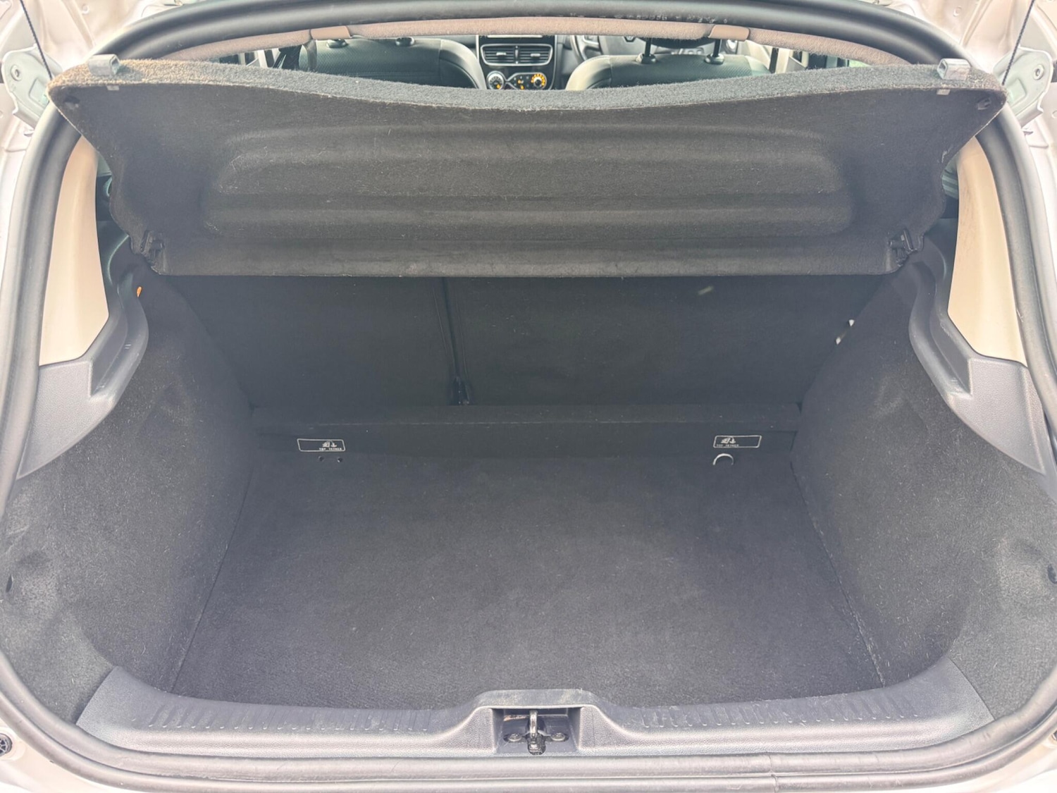 Used Renault Clio 2018 for sale - 77611528: Photo 47