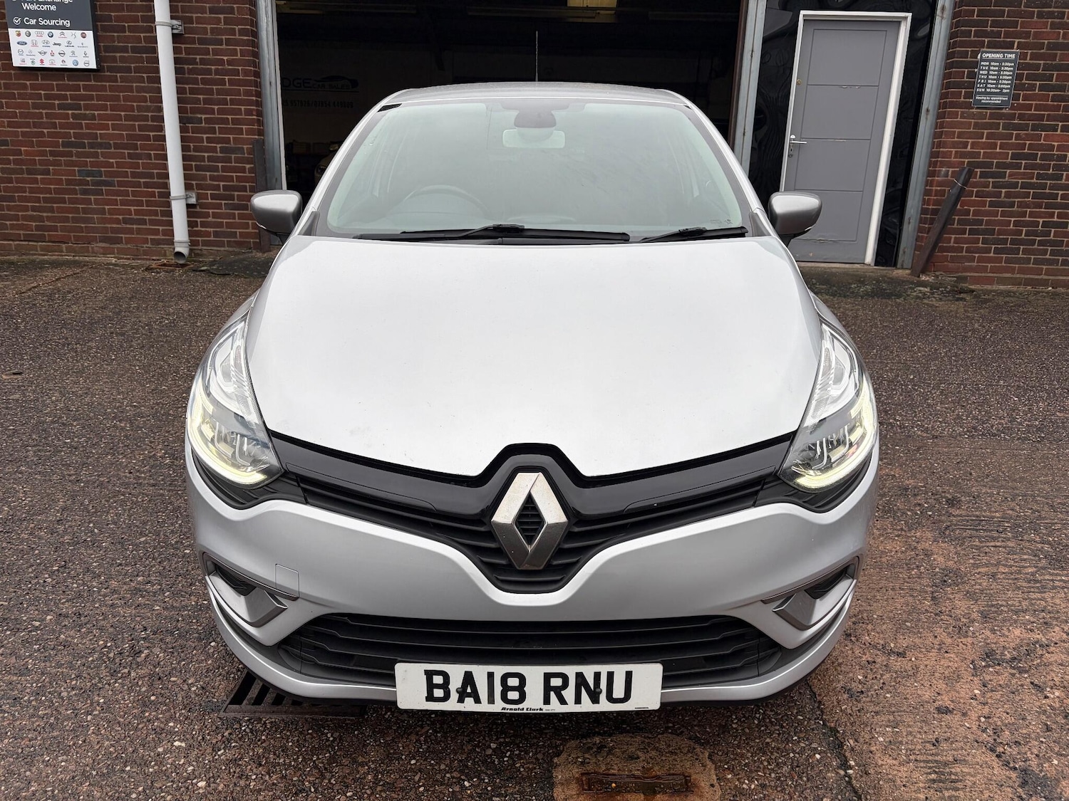 Used Renault Clio 2018 for sale - 77611528: Photo 5