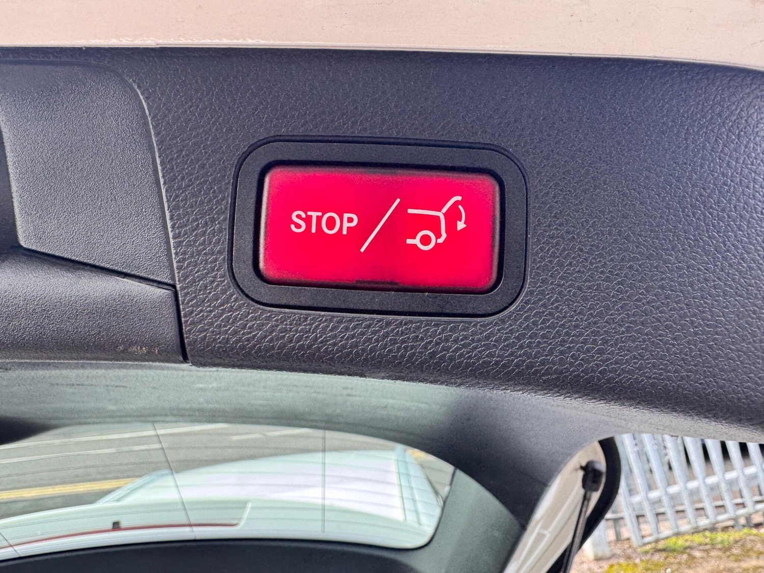 Used Mercedes-Benz C Class 2018 for sale - 78127312: Photo 56