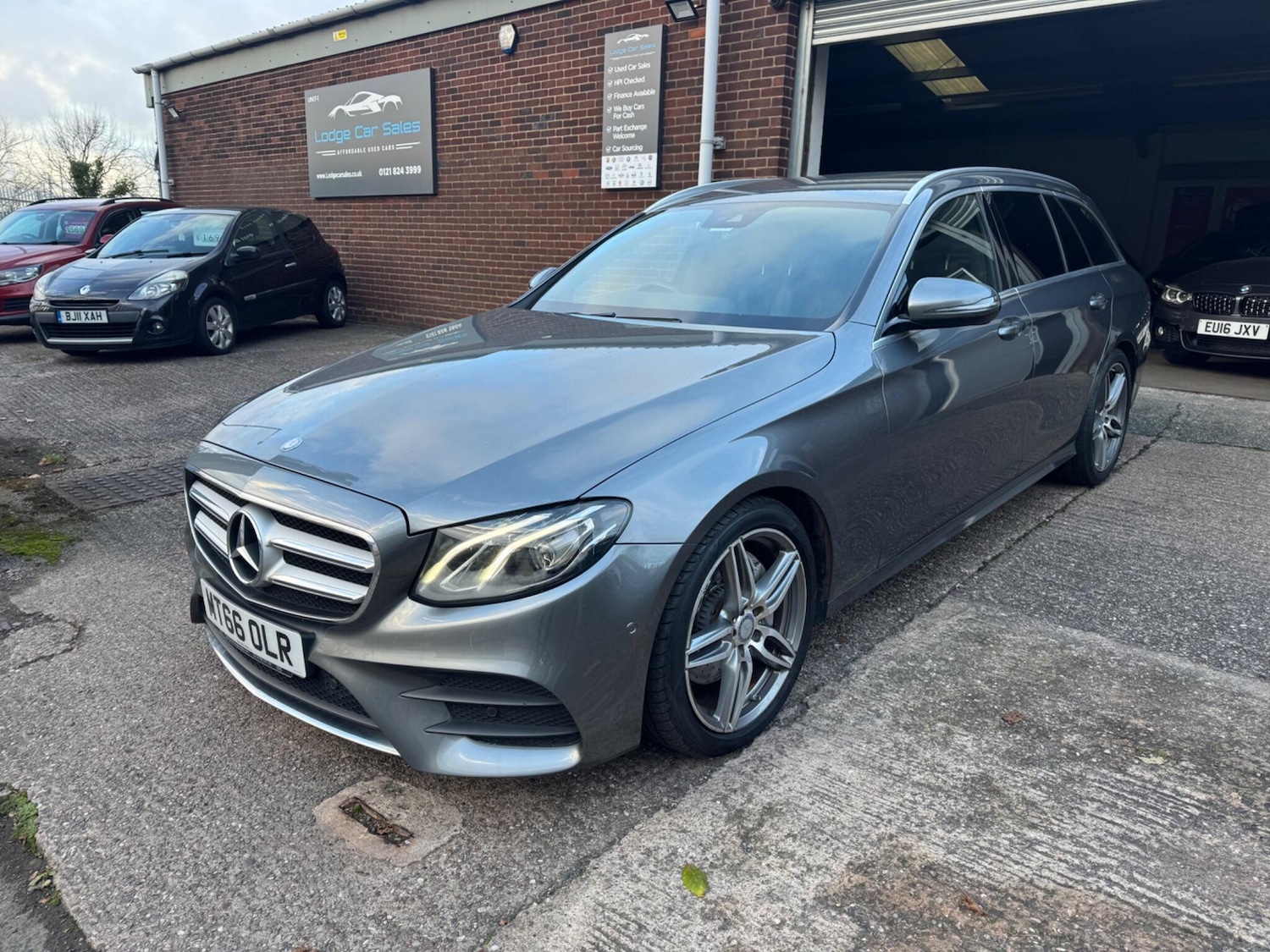 Used Mercedes-Benz E Class for sale - 76619733: Photo 5