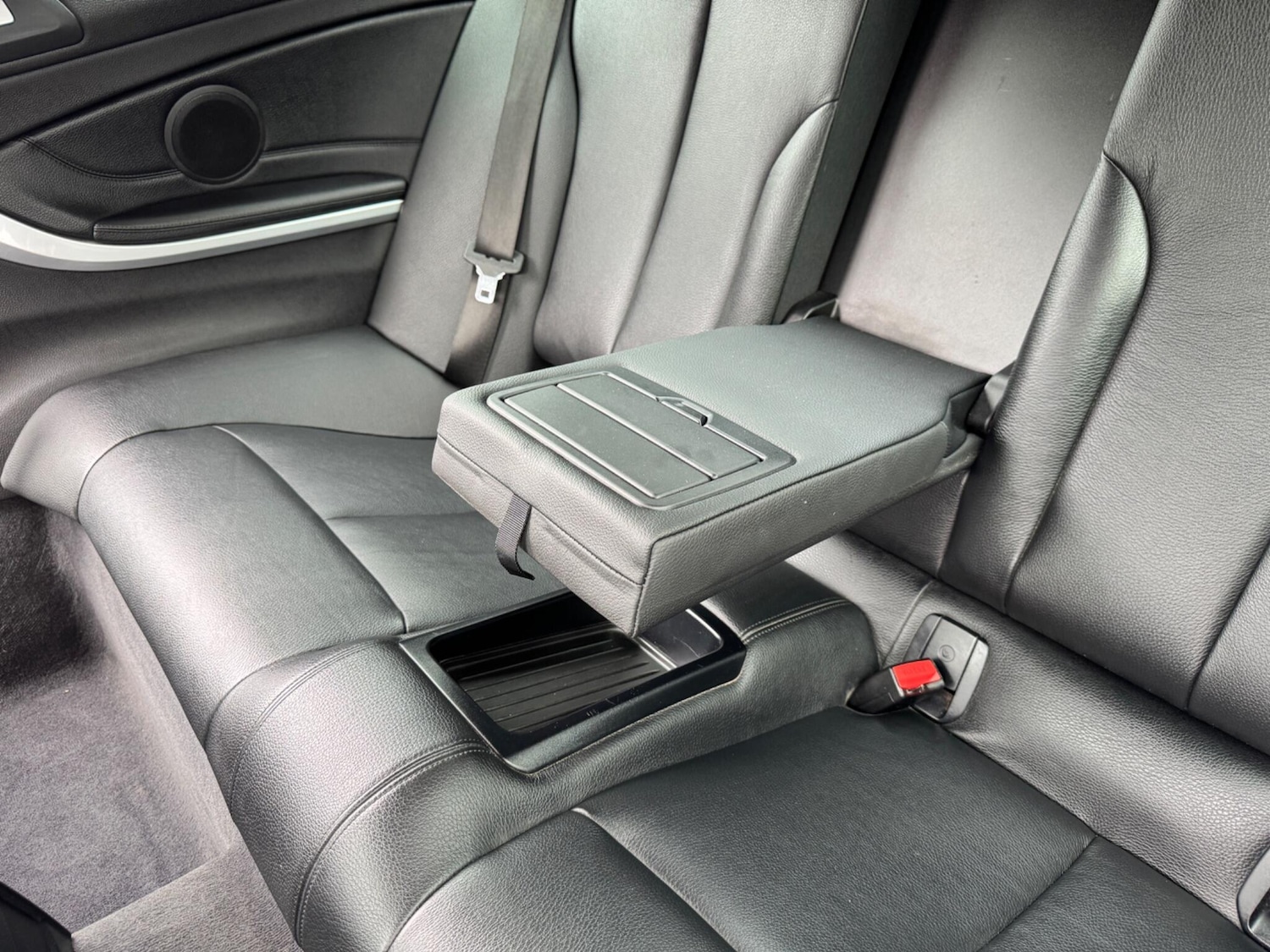 Used BMW 4 Series 2016 for sale - 76175385: Photo 38