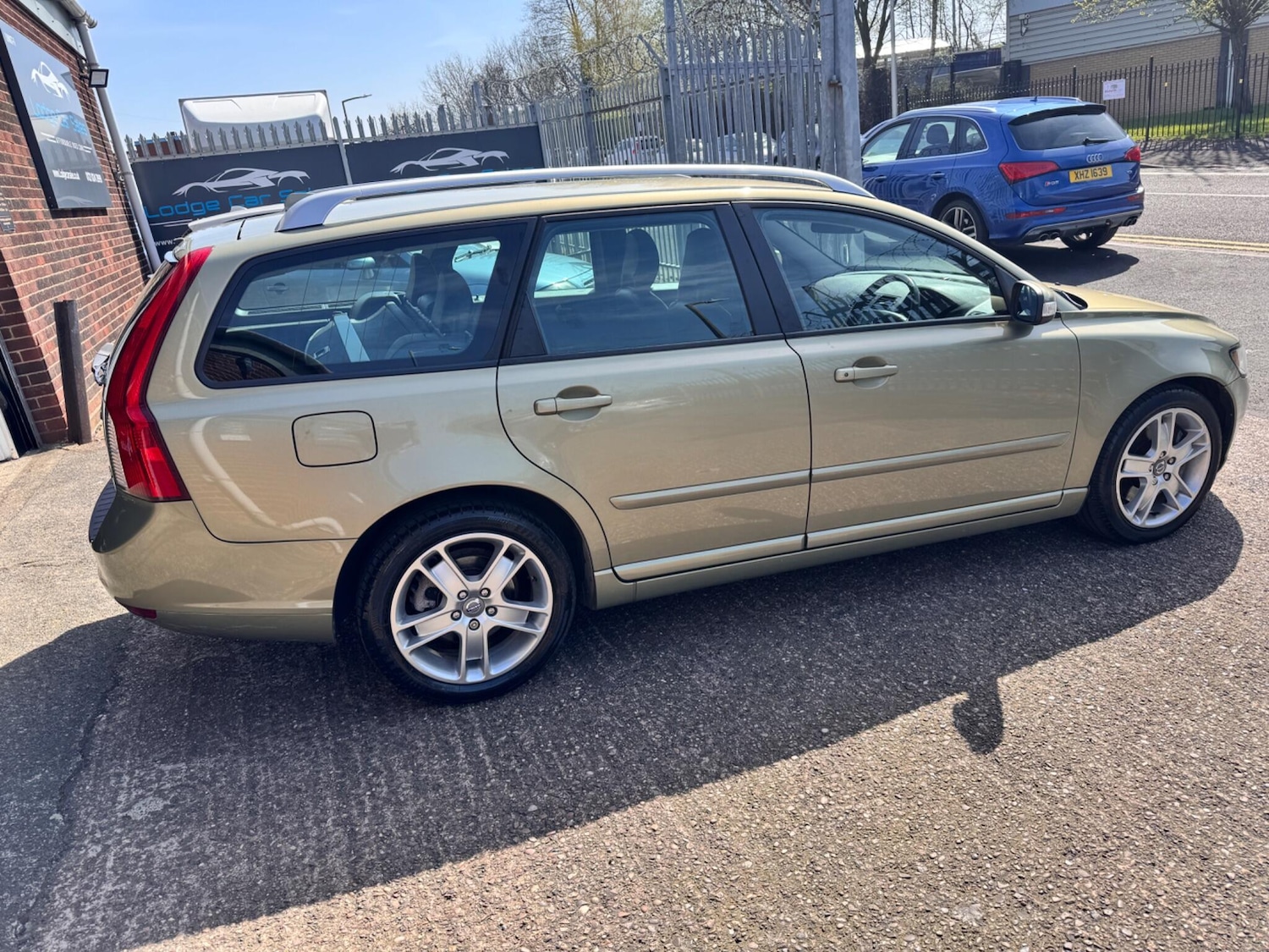 Used Volvo V50 2009 for sale - 78184563: Photo 11