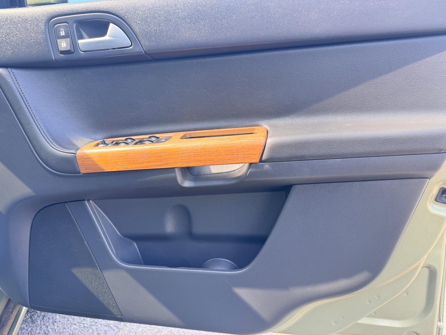 Used Volvo V50 2009 for sale - 78184563: Photo 34