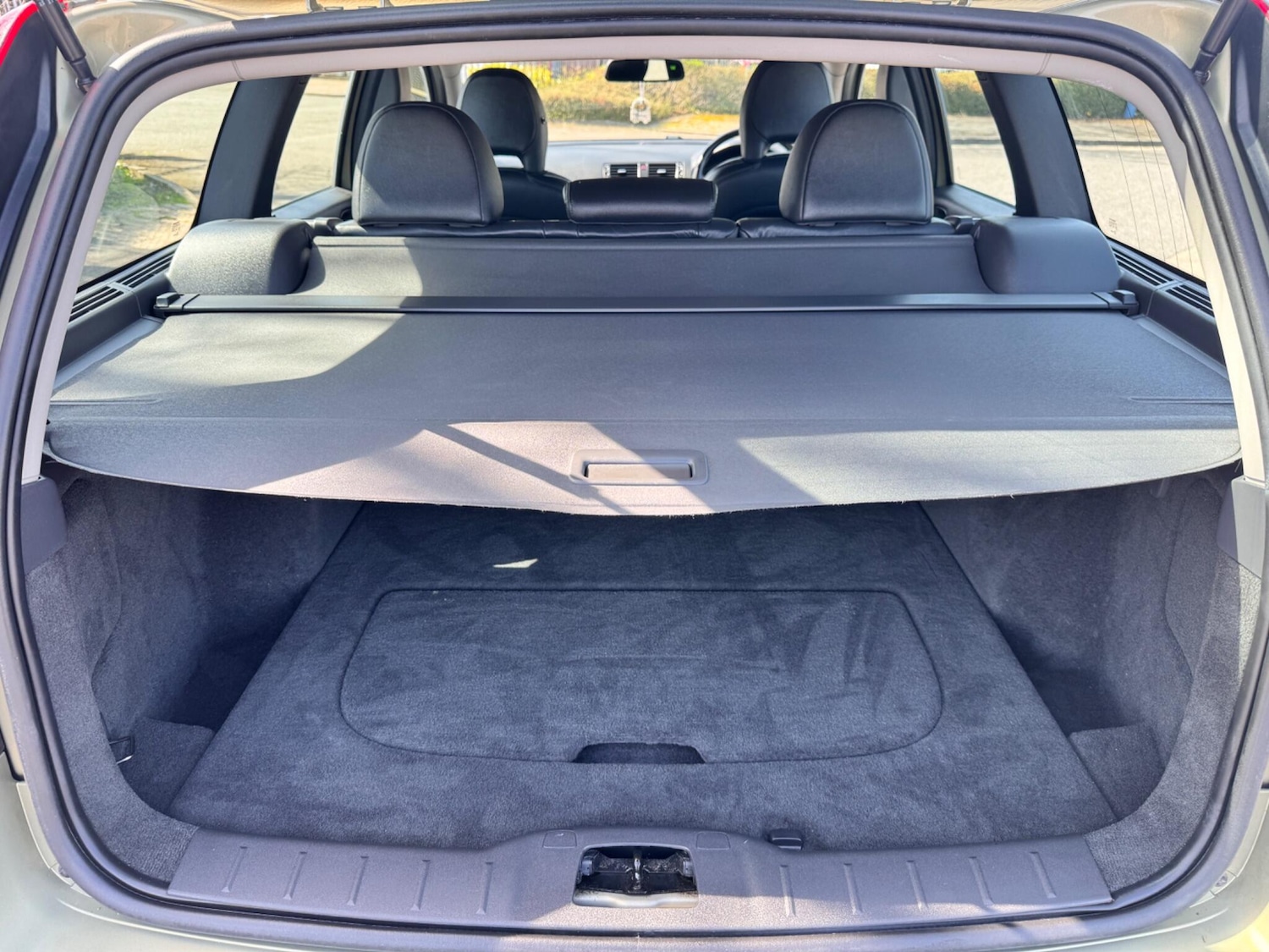 Used Volvo V50 2009 for sale - 78184563: Photo 36