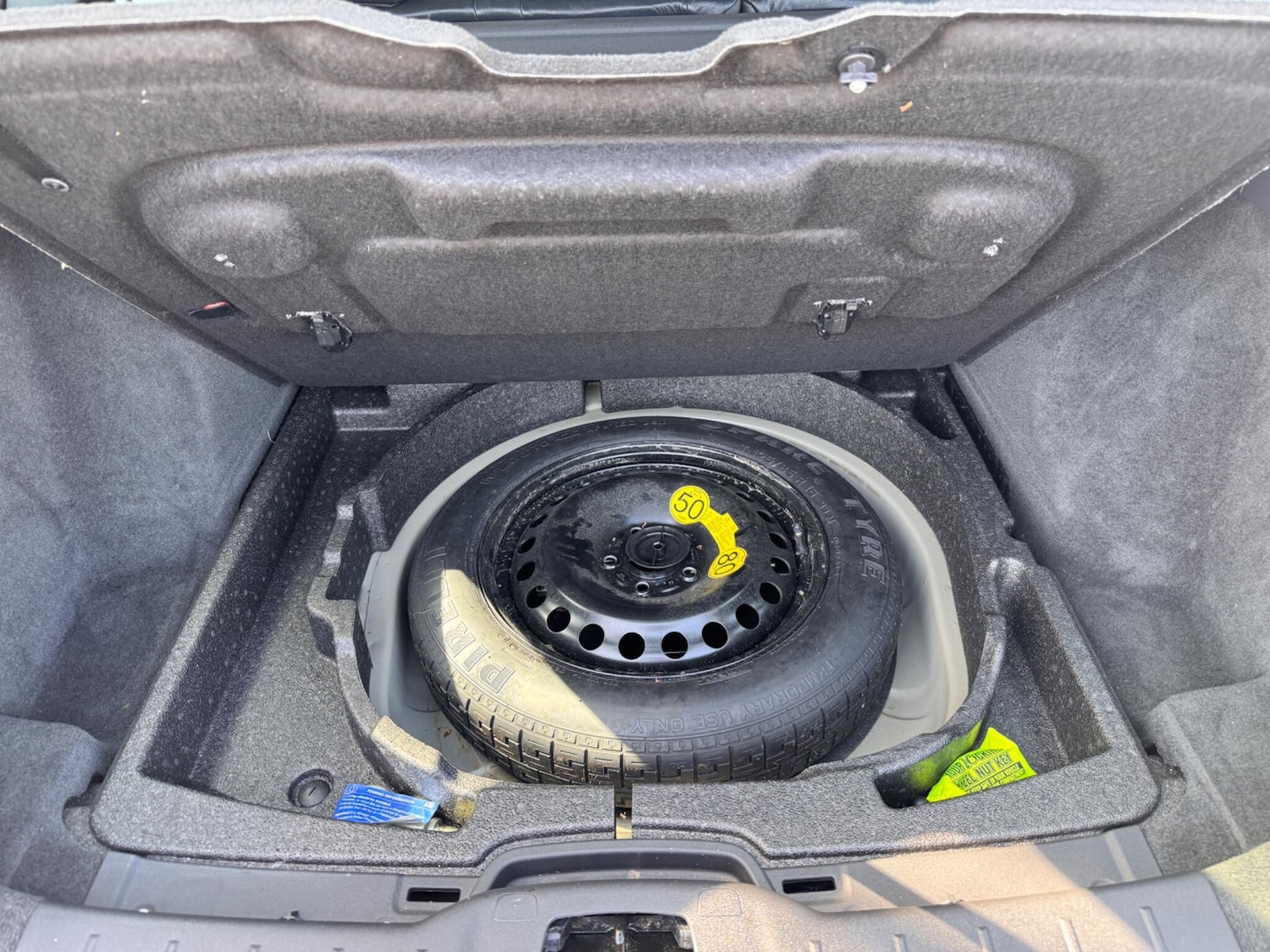 Used Volvo V50 2009 for sale - 78184563: Photo 38