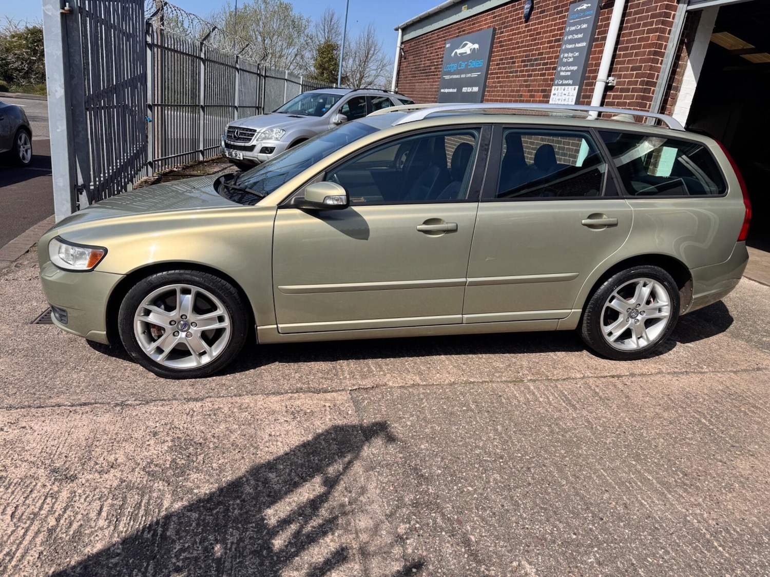 Used Volvo V50 2009 for sale - 78184563: Photo 5