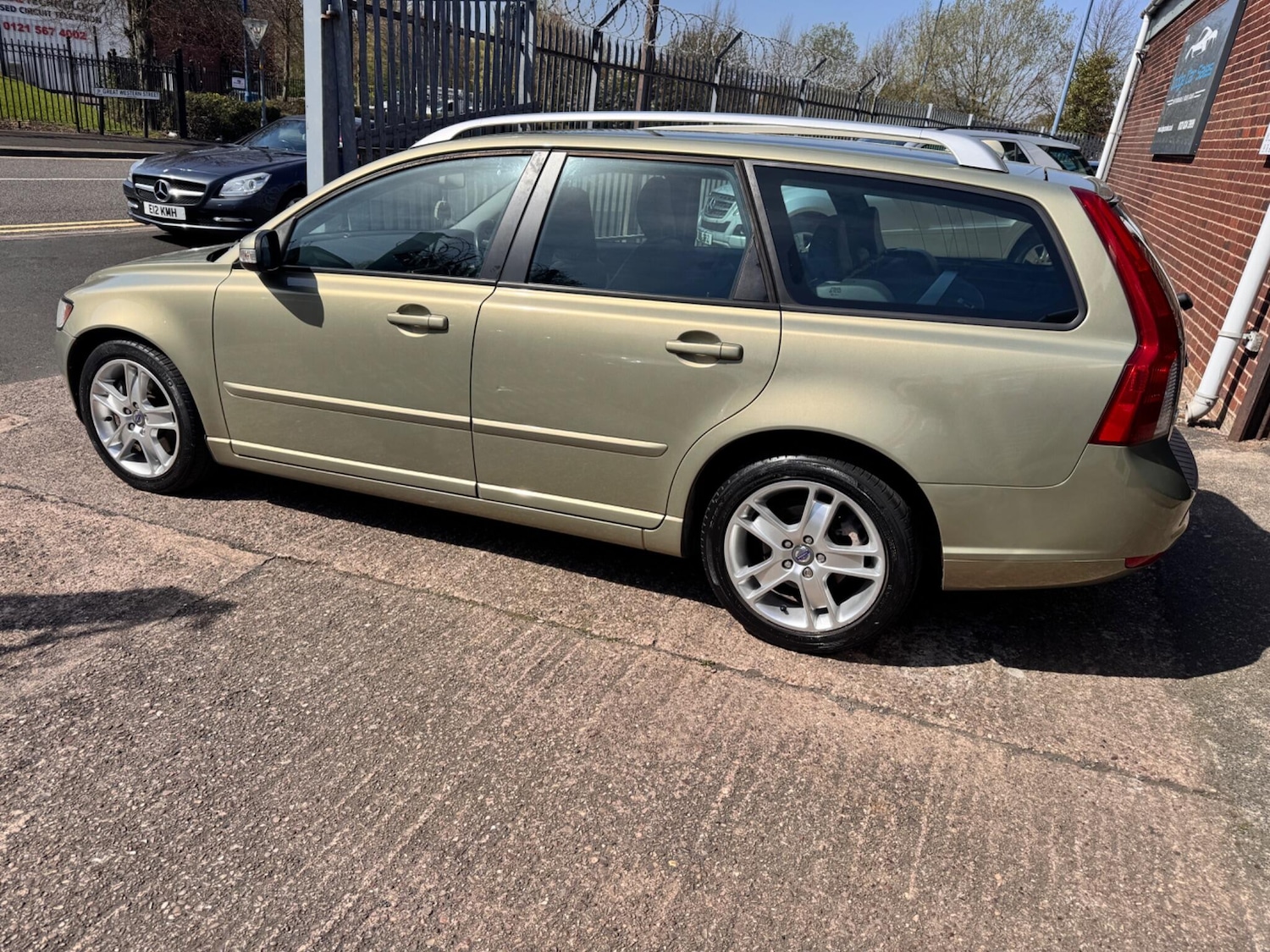 Used Volvo V50 2009 for sale - 78184563: Photo 7