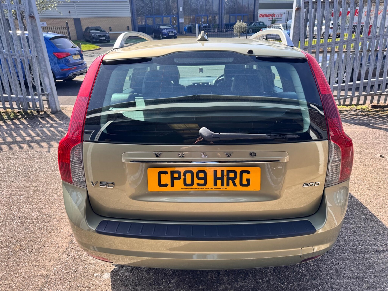 Used Volvo V50 2009 for sale - 78184563: Photo 9