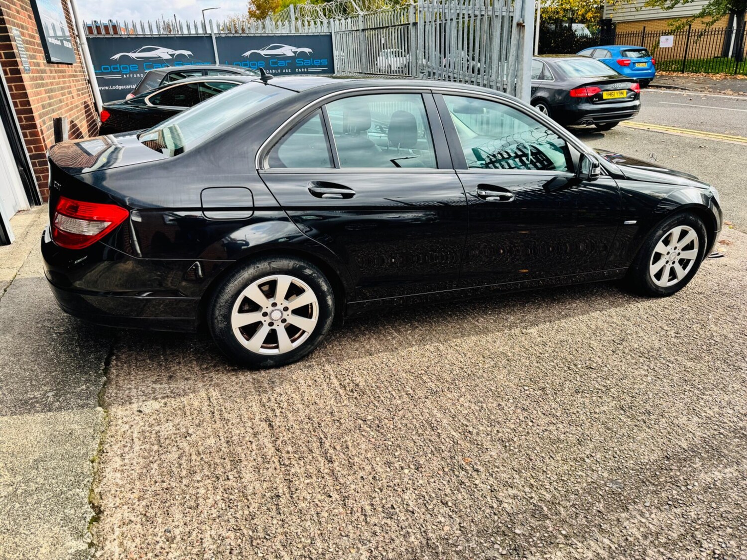 Used Mercedes-Benz C Class 2011 for sale - 76326589: Photo 11