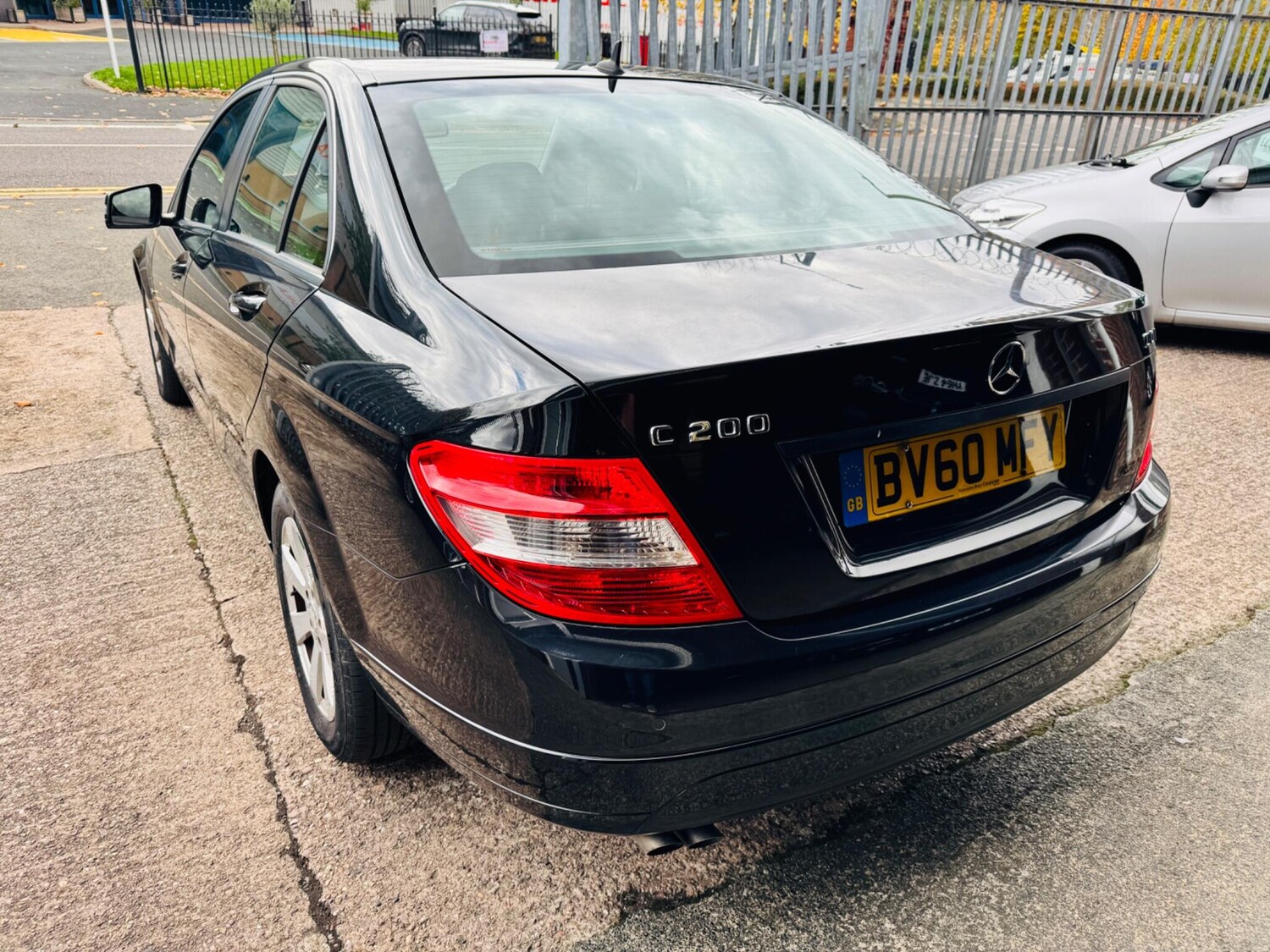 Used Mercedes-Benz C Class 2011 for sale - 76326589: Photo 8