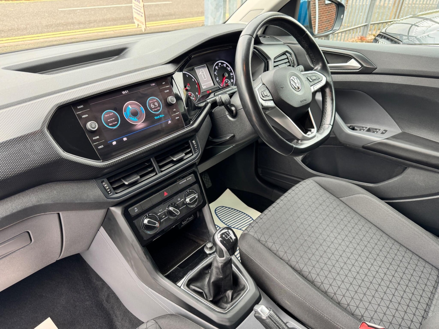 Used Volkswagen T-Cross 2020 for sale - 76073058: Photo 24