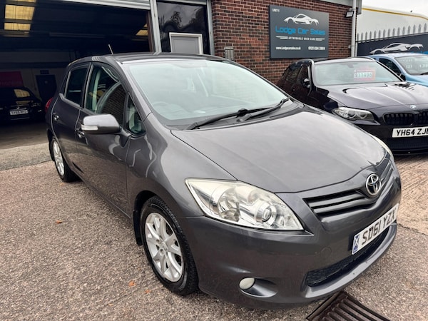 Used Toyota Auris 2011 for sale - 76295983: Photo 12