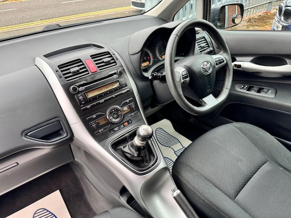 Used Toyota Auris 2011 for sale - 76295983: Photo 17