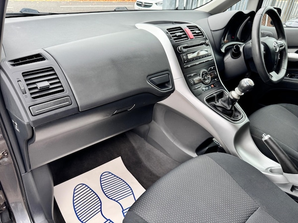 Used Toyota Auris 2011 for sale - 76295983: Photo 20