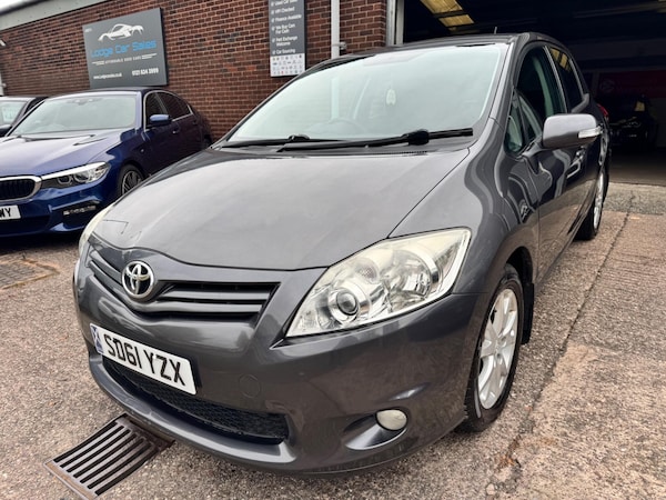 Used Toyota Auris 2011 for sale - 76295983: Photo 4