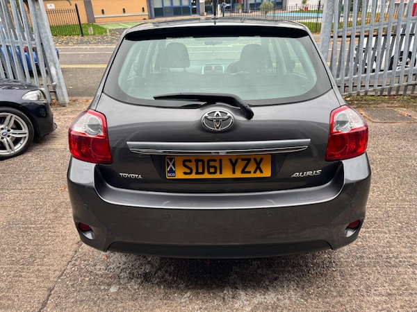 Used Toyota Auris 2011 for sale - 76295983: Photo 8