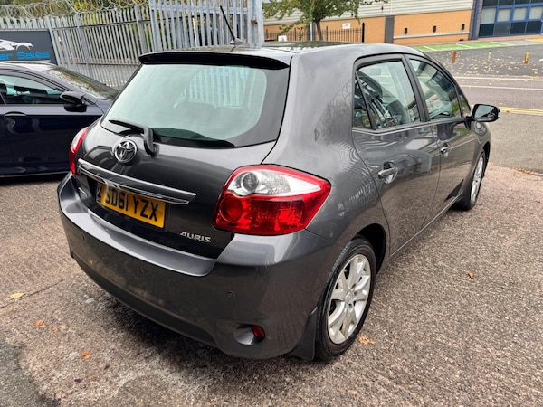 Used Toyota Auris 2011 for sale - 76295983: Photo 9