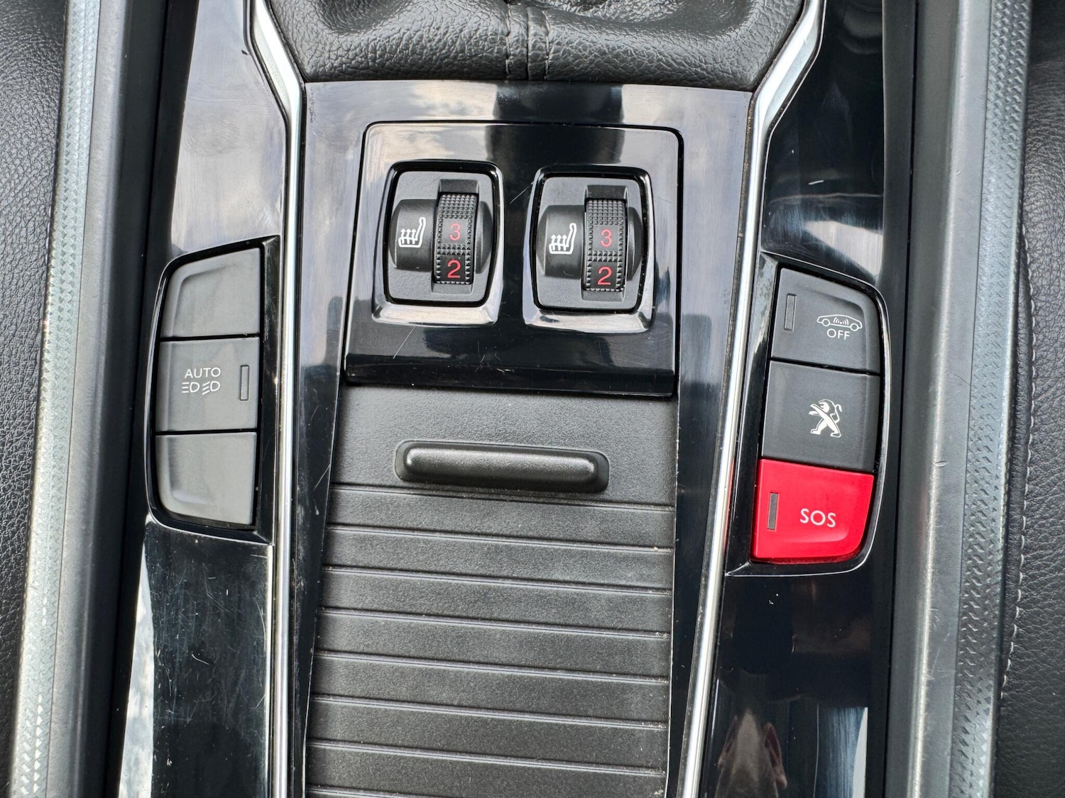 Vehicle 28