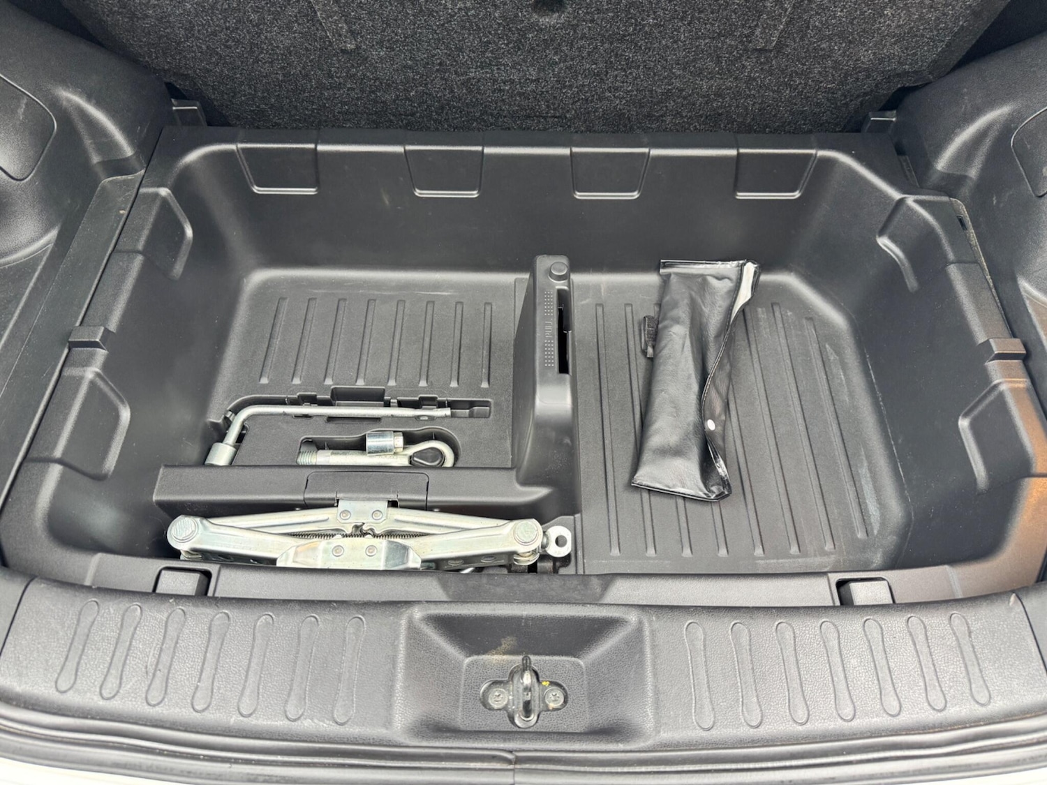 Used Nissan Juke 2013 for sale - 76484758: Photo 42