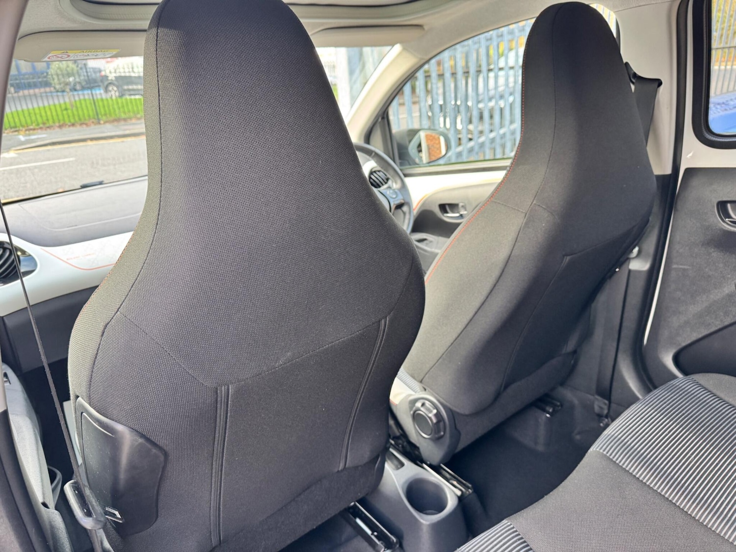 Used Peugeot 108 2015 for sale - 76620478: Photo 44