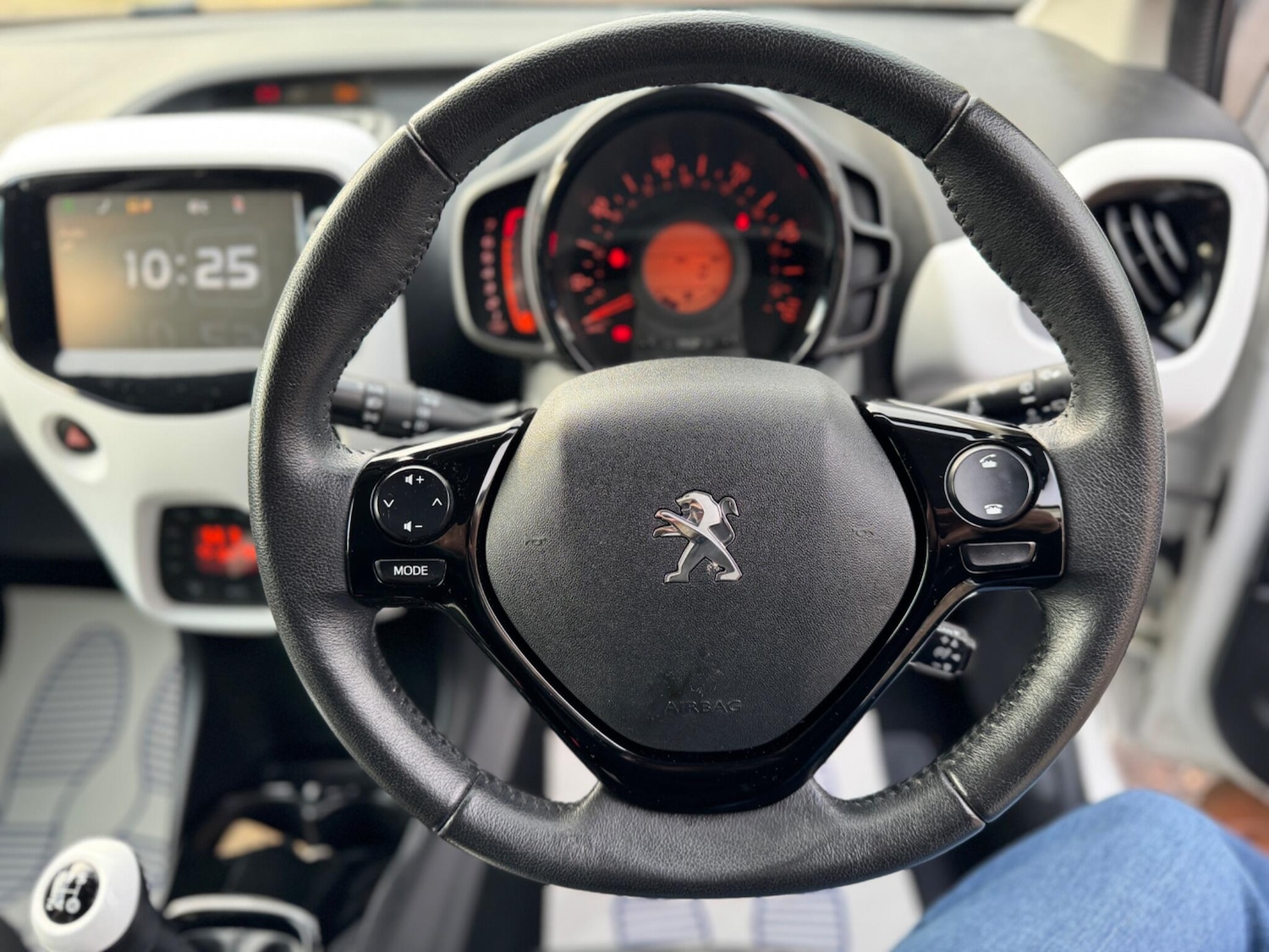 Used Peugeot 108 2015 for sale - 76620478: Photo 47