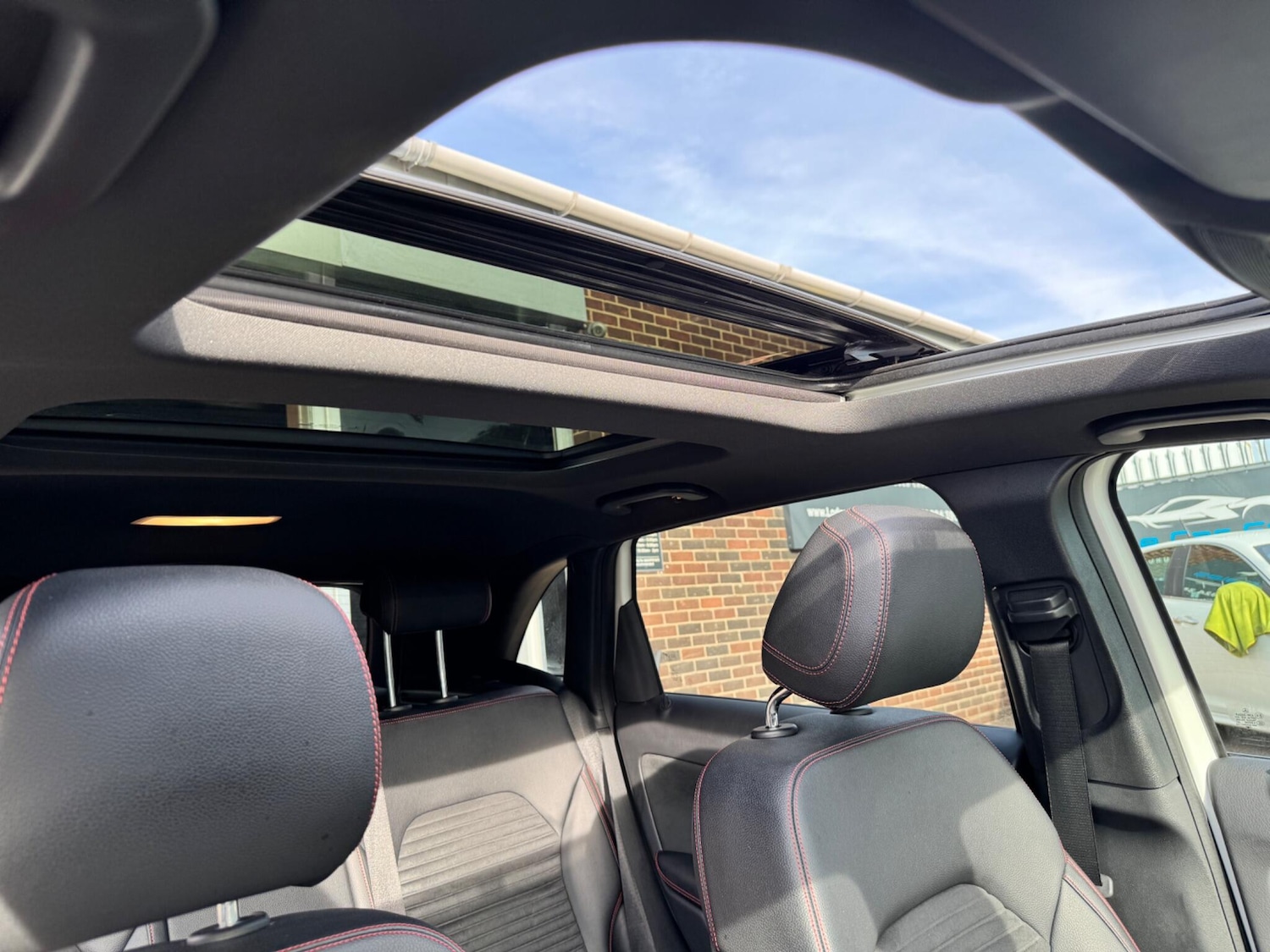 Used Mercedes-Benz B Class 2016 for sale - 76988514: Photo 17