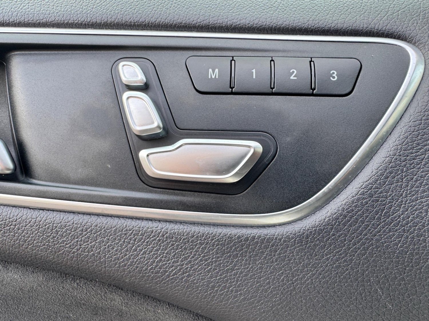 Used Mercedes-Benz B Class 2016 for sale - 76988514: Photo 32