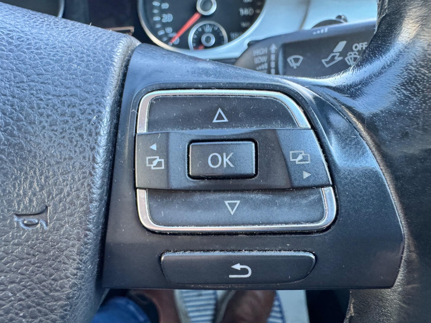 Used Volkswagen CC 2011 for sale - 76688517: Photo 41