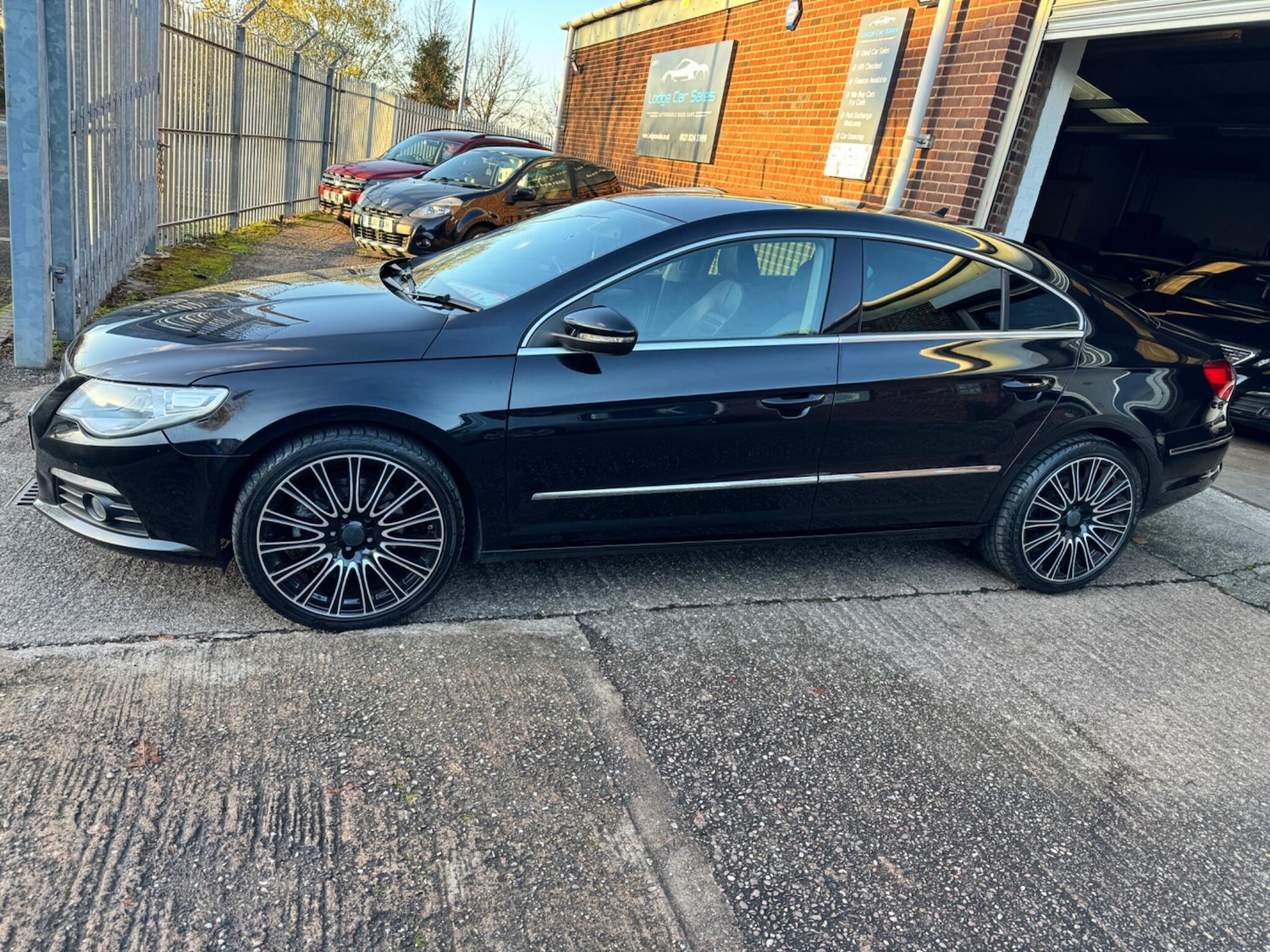 Used Volkswagen CC 2011 for sale - 76688517: Photo 5