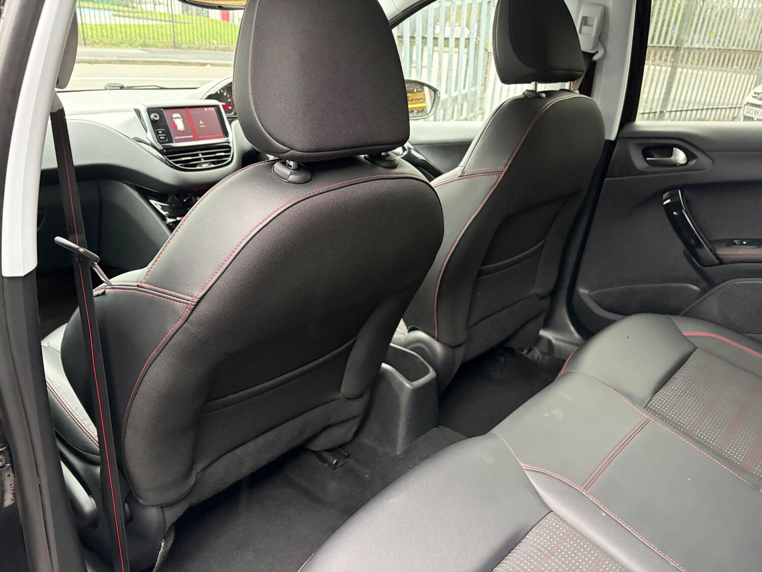 Used Peugeot 208 2017 for sale - 77468820: Photo 19