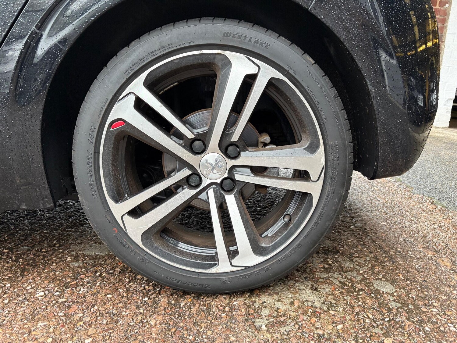 Used Peugeot 208 2017 for sale - 77468820: Photo 24