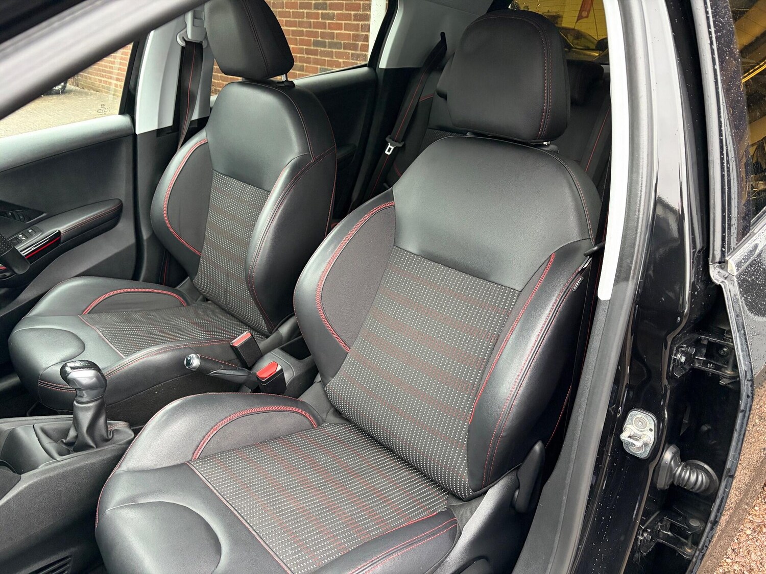 Used Peugeot 208 2017 for sale - 77468820: Photo 36