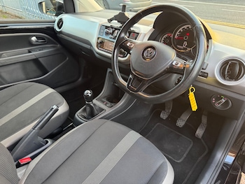 Used Volkswagen up! 2017 for sale - 76964565: Photo