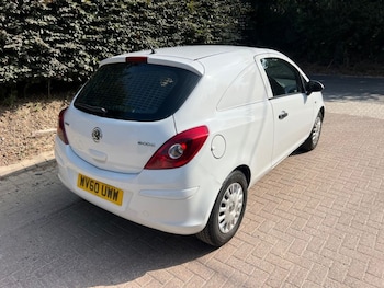 Used Vauxhall Corsa 2010 for sale - 79258902: Photo