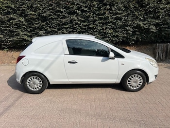 Used Vauxhall Corsa 2010 for sale - 79258902: Photo