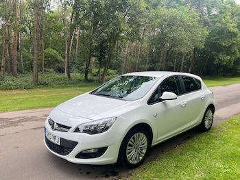 Used Vauxhall Astra 2013 for sale - 78892335: Photo