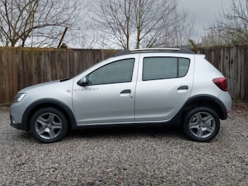 Used Dacia Sandero Stepway 2016 for sale - 77518134: Photo