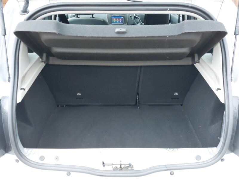 Used Dacia Sandero Stepway 2016 for sale - 77518134: Photo 8