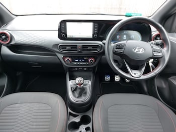 Used Hyundai i10 2024 for sale - 79356407: Photo