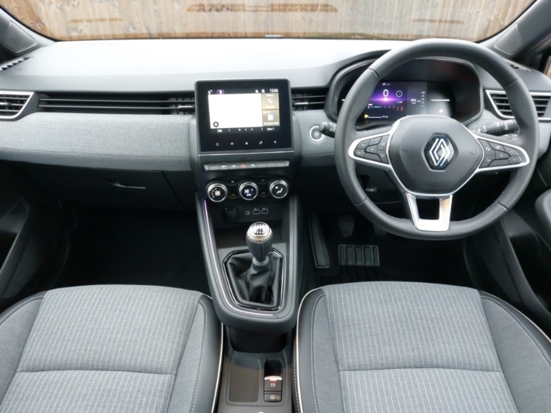 Used Renault Clio 2024 for sale - 77385709: Photo 2