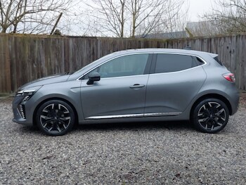 Used Renault Clio 2024 for sale - 77385709: Photo