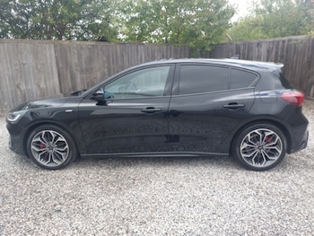 Used Ford Focus 2022 for sale - 76055142: Photo