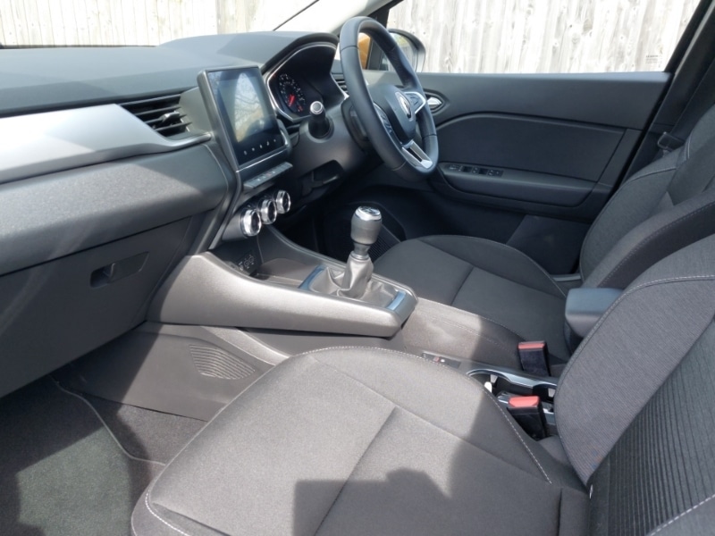 Used Renault Captur 2020 for sale - 78151217: Photo 5