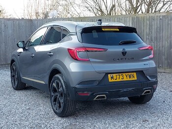 Used Renault Captur 2023 for sale - 77750935: Photo