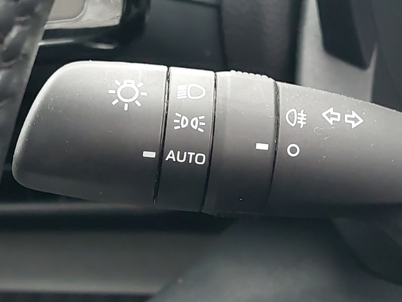 Used Mazda Mazda2 HYBRID 2024 for sale - 77379651: Photo 18