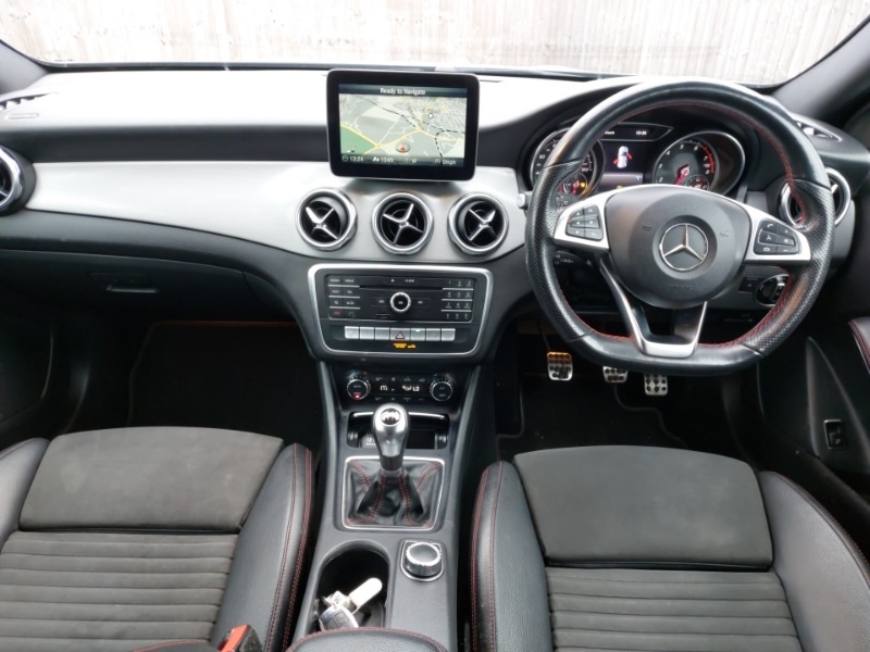 Used Mercedes-Benz GLA 2018 for sale - 77663921: Photo 2